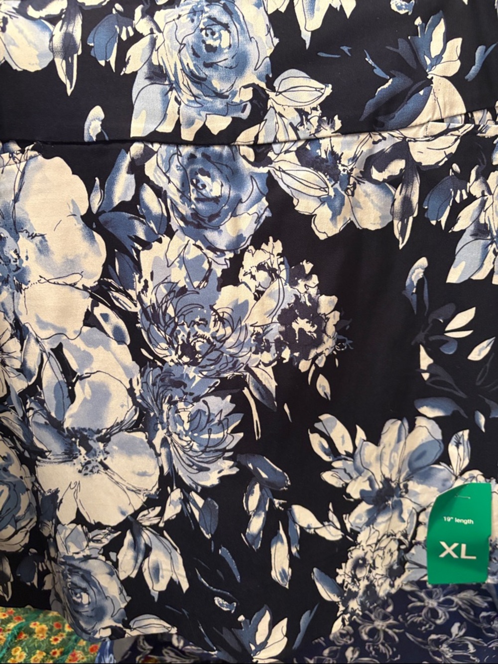 Navy & White Floral Skort - XL
